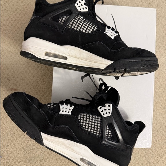 Nike Air Jordan 4 Retro “White Thunder” size 9.5 men’s - Picture 2 of 7